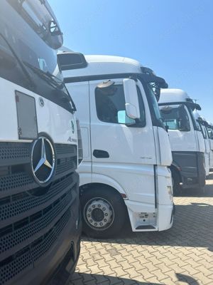 Angajare șofer camion - imagine 3 Angajare șofer camion - imagine 3