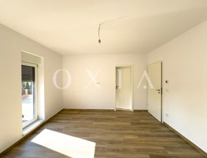 OX596 Elegant cu Design Modern și Finisaje de Calitate în Chișoda - imagine 13