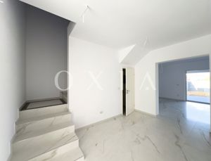 OX596 Elegant cu Design Modern și Finisaje de Calitate în Chișoda - imagine 10