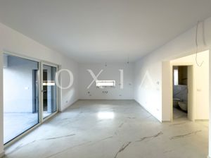 OX596 Elegant cu Design Modern și Finisaje de Calitate în Chișoda - imagine 7