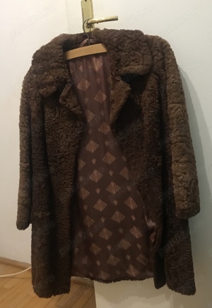 Vând blană de astrahan maro