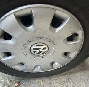Set 4 Jante tablă cu anvelope iarnă Dunlop VW Golf IV variant 5x100, 195 65 R15 91 H