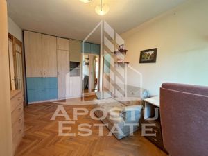 Apartament cu 3 camere, centrala proprie, Zona Soarelui - imagine 4