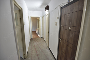 Vand apartament 3 camere semidecomandate Bacau Aleea Parcului - imagine 4