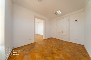 Apartament 3 camere pe Bulevardul Revolutiei, ideal pentru locuinta sau birouri - imagine 6