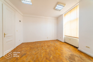 Apartament 3 camere pe Bulevardul Revolutiei, ideal pentru locuinta sau birouri - imagine 5