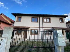 Mosnita Nouă, aproape de Mega Image, casa tip duplex,Parter+Etaj,115 mp utili,180000 euro negociabil - imagine 2