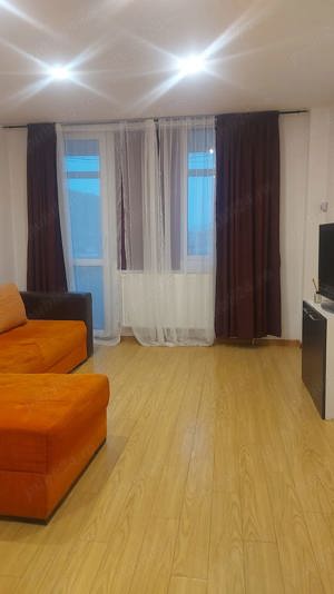 Vand apartament cu 2 camere - imagine 9