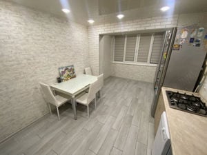  spre inchiriere un apartament cu 2 camere, zona Aviatiei - imagine 2