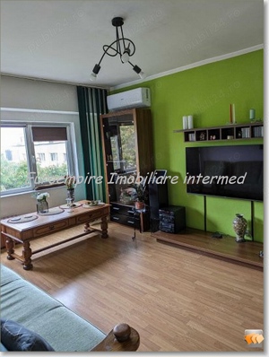 Apartament 3 camere decomandate zona Icil