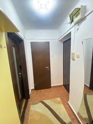 Apartament 2 camere,  zona Piata Mica, etaj 1 - imagine 6