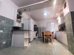 Închiriere apartament cu doua camere!