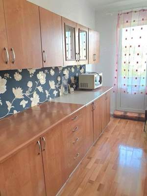 Vând apartament cu 2 camere în Târnaveni