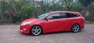 Vând Ford Focus Ecoboost ST-line Ediție Red Bull Racing - ITP 4.11.2026 - imagine 3