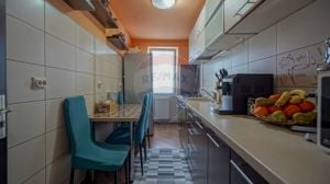 Apartament cu 2 camere de vânzare, renovat si mobilat, Tractorul - imagine 8