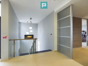 Clădire modernă pentru birouri 340 mp - imagine 8