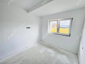 Apartament la cheie 3 camere 2 bai balcon etaj 1 zona Doamna Stanca - imagine 3