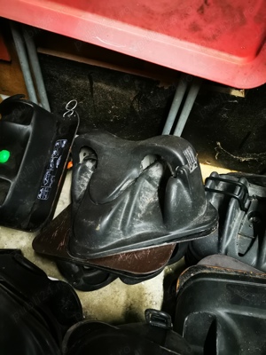 Vand suporti magnetici de plafon pt transport schiuri si bete