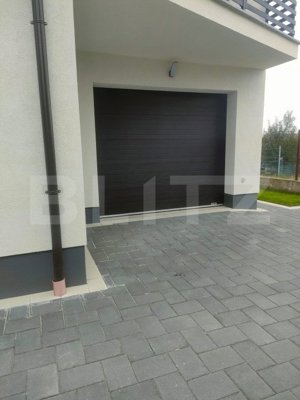 Casa Premium cu 6 camere, 238 mp utili, zona centrala, Radauti - imagine 14