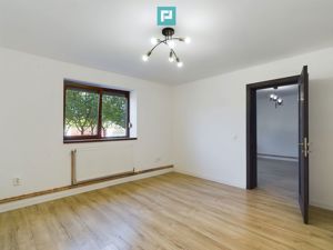 Casă cu 4 camere în Urseni, teren 1367 mp, complet renovată ! - imagine 10