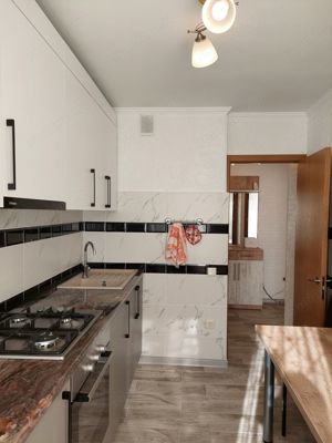 De inchiriat in Berceni apartament cu 3 camere - imagine 6