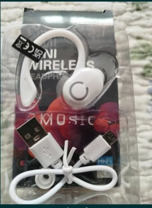 Casca ureche alba  bluetooth 5.2