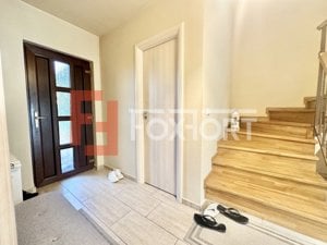 Duplex 4 camere, toate utilitatile, asfalt - Mosnita Noua - imagine 20