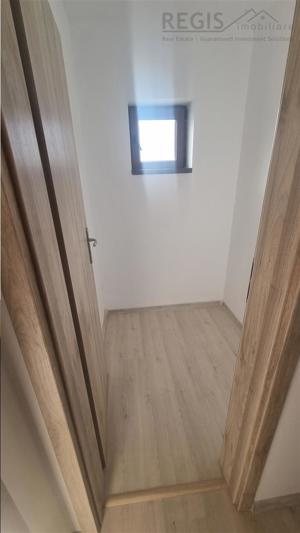 Vila de 8 camere , zona Stupini - imagine 6