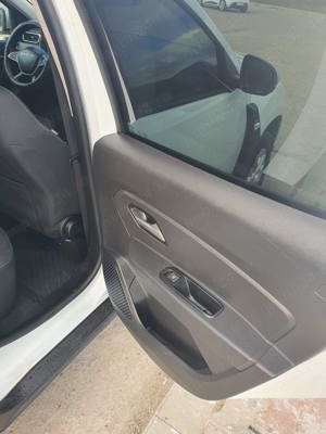 Vând Duster, d 4x4 37000 km,euro 6! - imagine 8