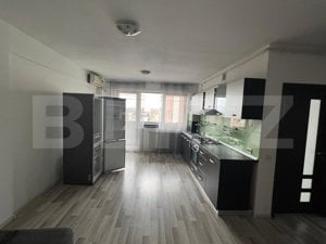 Apartament de vânzare - 3 camere, mobilat și utilat, într-o zonă rezidențială  - imagine 2