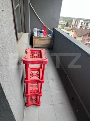 Apartament de vânzare - 3 camere, mobilat și utilat, într-o zonă rezidențială  - imagine 9