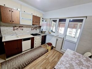 Apartament cu 3 camere de vânzare în zona Calea Romanului - imagine 3