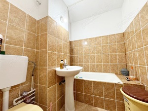 Apartament cu 2 camere decomandat, situat in cartier IC Frimu. - imagine 6