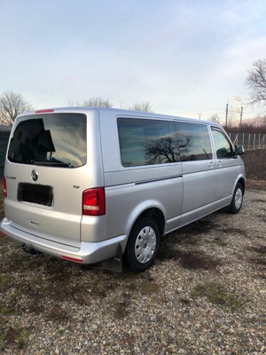 Volkswagen Caravelle Euro5 2.0 TDI 2015 8+1  - imagine 4 Volkswagen Caravelle Euro5 2.0 TDI 2015 8+1  - imagine 4