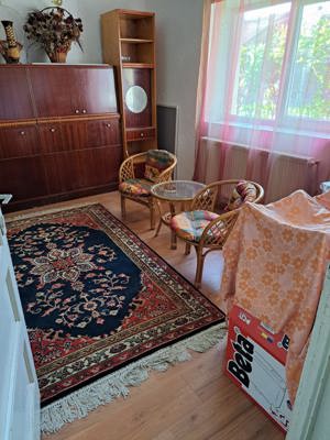 Casă în Episcopia 3 camere, bucătărie, baie, teren 700mp, front dublu - imagine 7