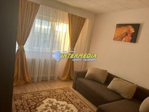 Apartament 3 camere decomandat de vanzare in Alba Iulia zona Mall