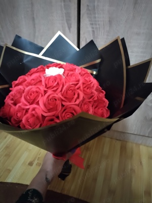 Vând buchet din Sapun Flori Parfumate  - imagine 2