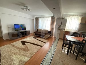 Apartament cu 4 camere, Central - imagine 4