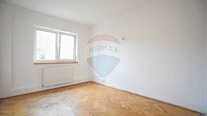 REDUCERE PRET! Vanzare apartament  4 camere zona Faget - imagine 15