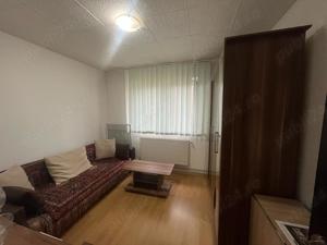 Apartament cu 2 camere, decomandat ,zona Grivitei - imagine 4