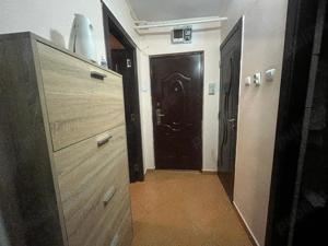 Apartament cu 2 camere, decomandat ,zona Grivitei - imagine 6