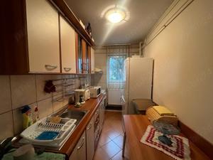 Apartament cu 2 camere, decomandat ,zona Grivitei - imagine 7