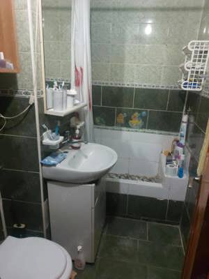 Apartament 4 camere, 2 bai - imagine 2