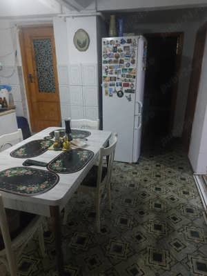 Apartament 4 camere, 2 bai - imagine 9