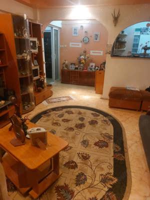 Apartament 4 camere, 2 bai - imagine 13