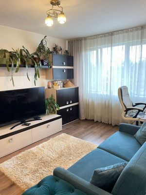 Vand apartament 2 camere Ghorgheni - imagine 3