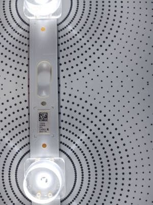 set 3 barete led de pe tv Samsung ue50tu8072 - imagine 6