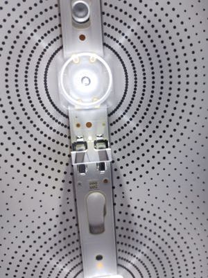 set 3 barete led de pe tv Samsung ue50tu8072 - imagine 7