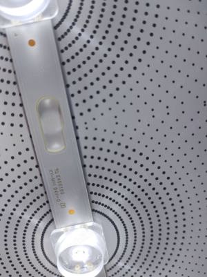 set 3 barete led de pe tv Samsung ue50tu8072 - imagine 8