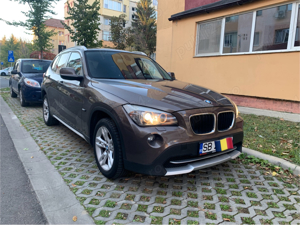 BMW X1 xDrive20i, Automat - imagine 2 BMW X1 xDrive20i, Automat - imagine 2